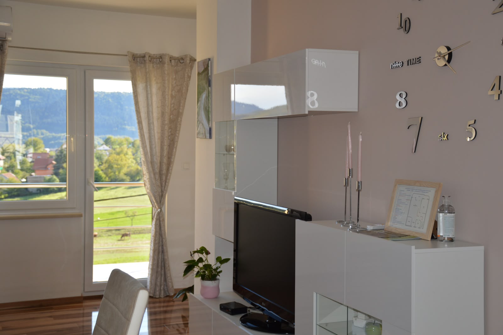 Apartman Lara u Otočcu — Dnevni boravak